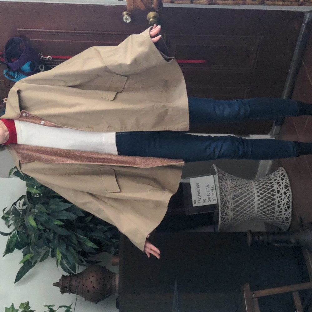 Cape/Jacket - image 3